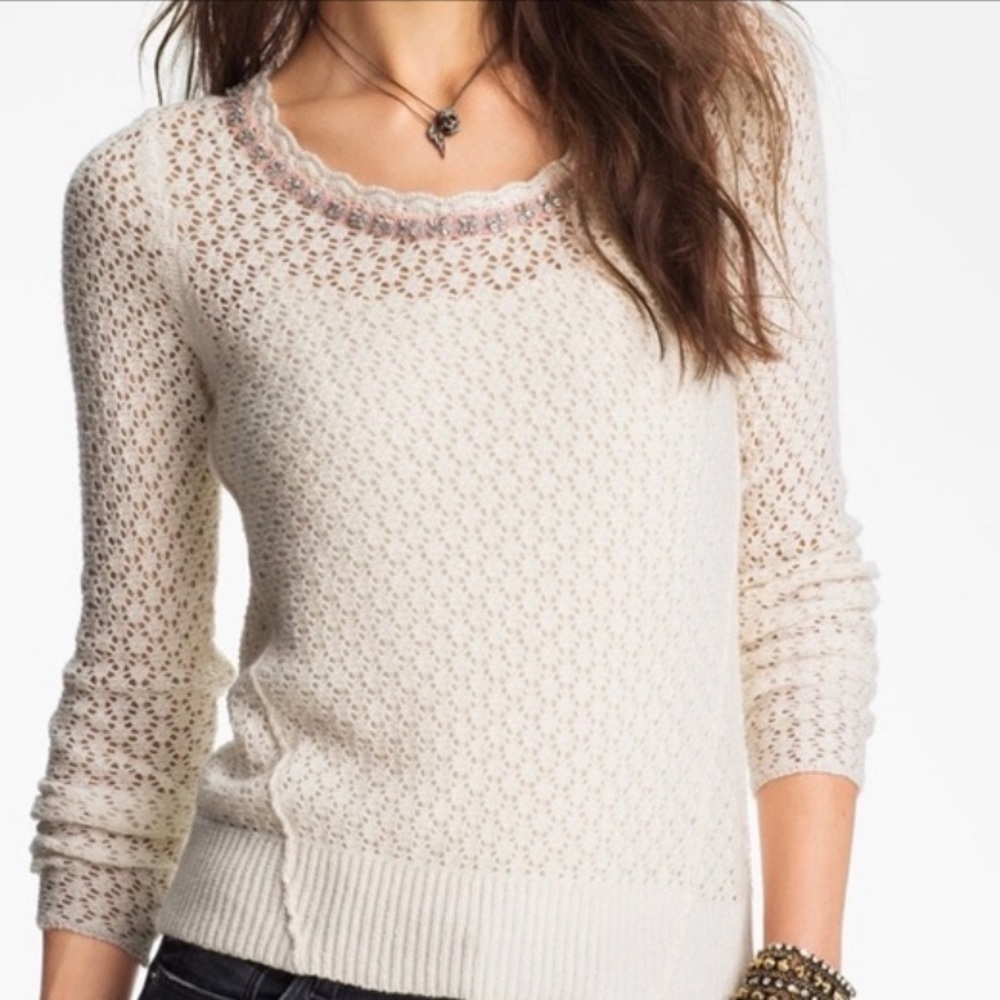 ✨free people sweater✨